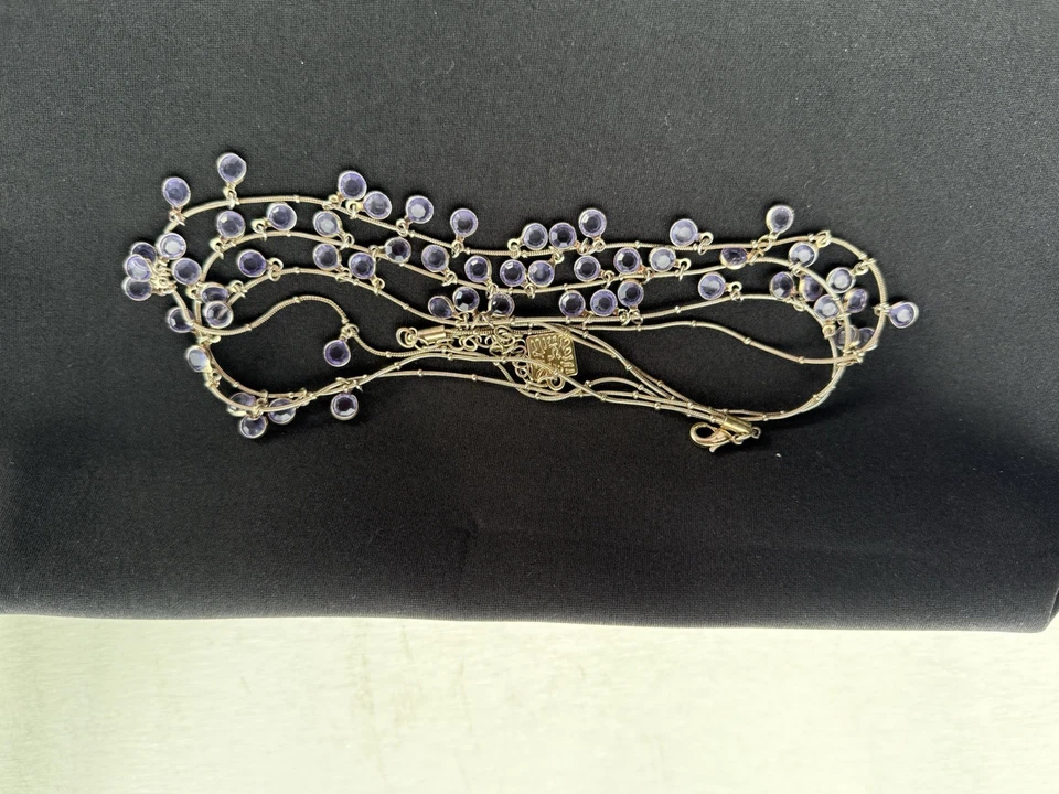 Collar Anne Klein Multi-Hebra con Gotas de Lavanda y Cadena Tono Dorado Foto 4 de 4