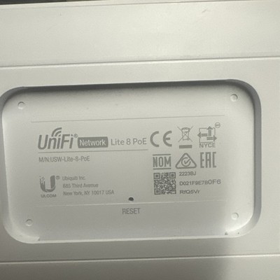 Ubiquiti Networks USW-Lite-8-PoE Gigabit Ethernet Switch