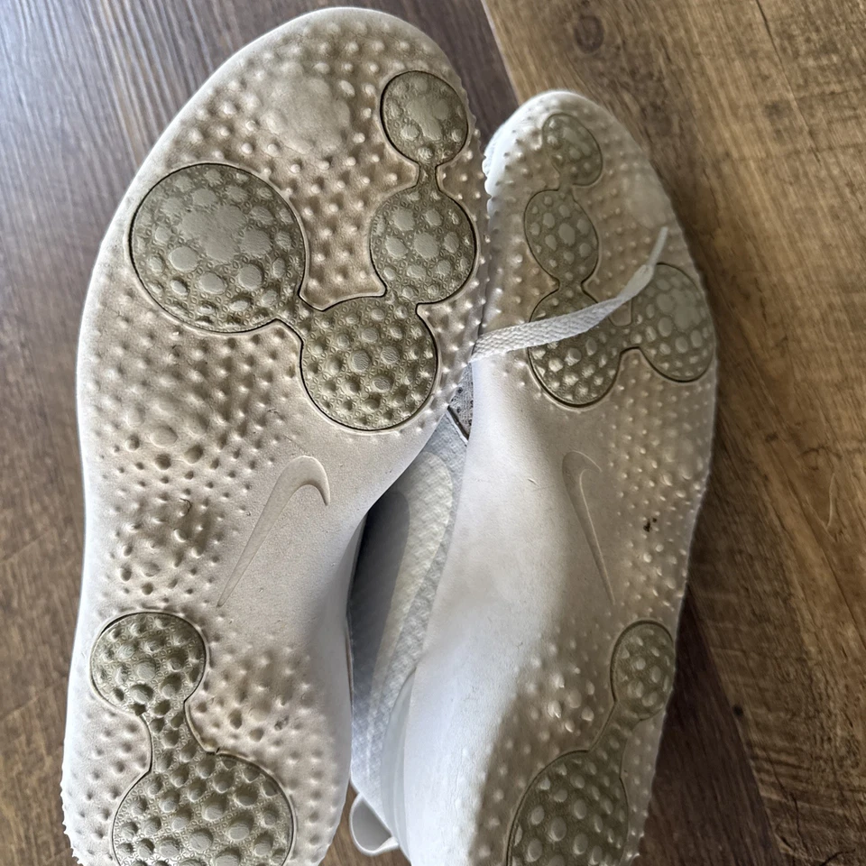 Nike Women's Golf Shoes US Size 7 US Breathable Light Gray - Image 4 of 4