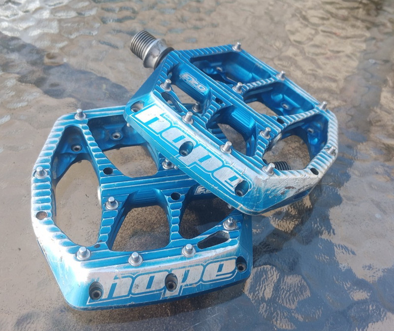 Hope F20 Flat MTB Pedals Blue