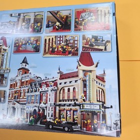 Lego 10232 Palace Cinema 2194pcs Expedited SEALED