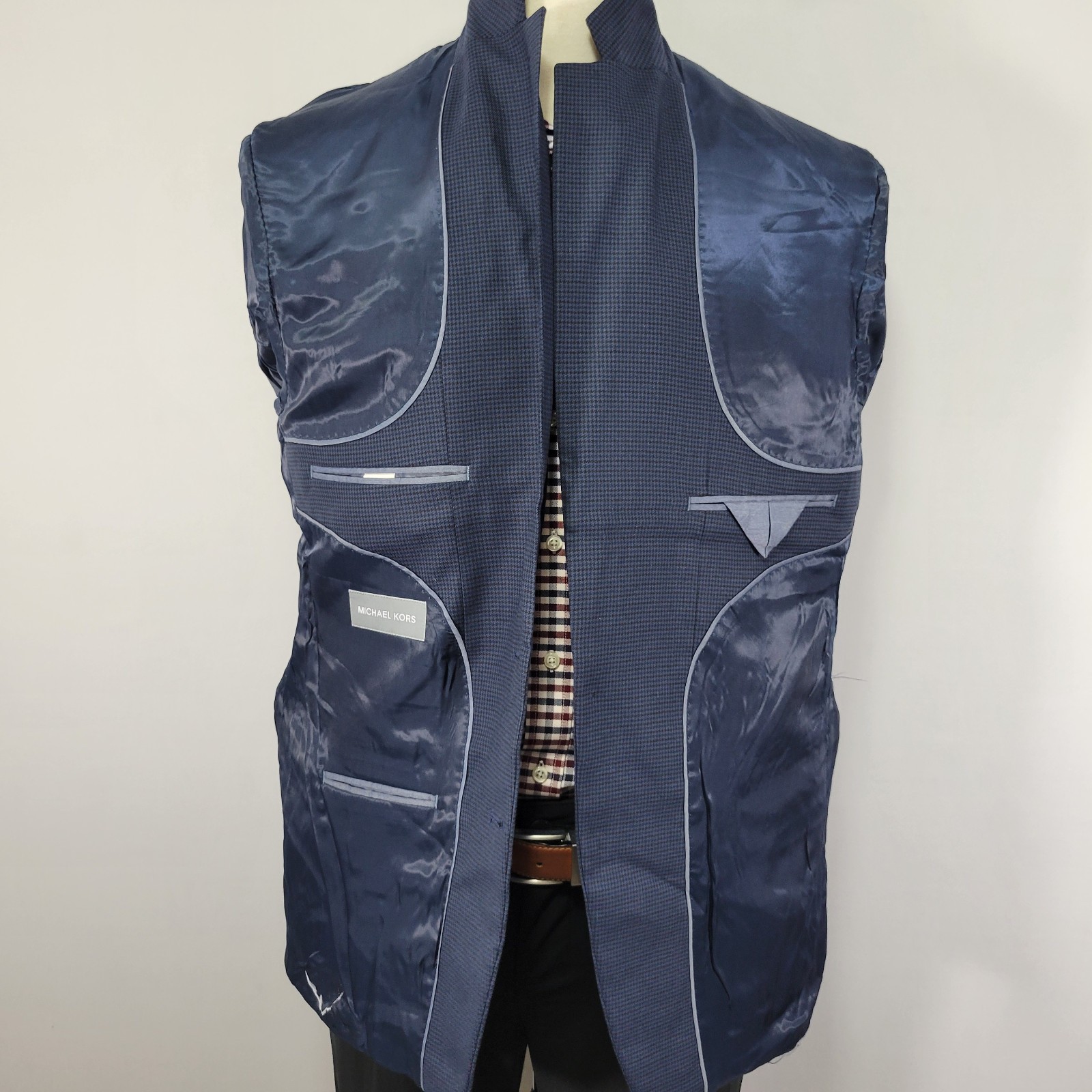 Michale Kors Men's Sport Coat Blazer Two Button Navy Houndstooth Poly Blend 44R thumbnail 12