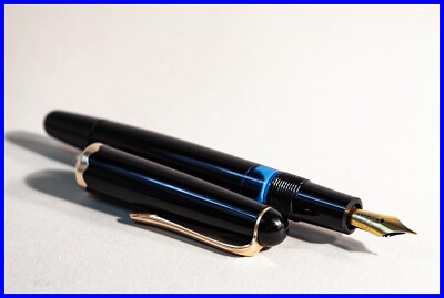 NOS 1959 MONTBLANC Monte Rosa 042 fountain pen black & gold flex