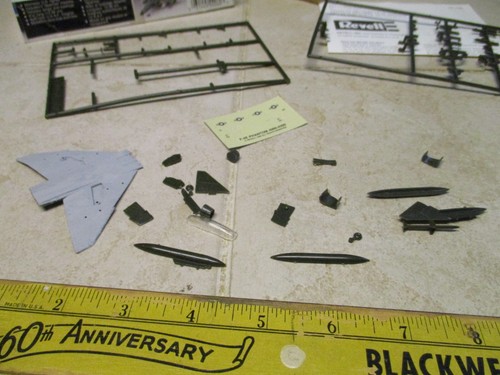 Revell F-4E Phantom II Micro Fighters 1:144 Plastic Model Kit Military Aircraft - Picture 3 of 5