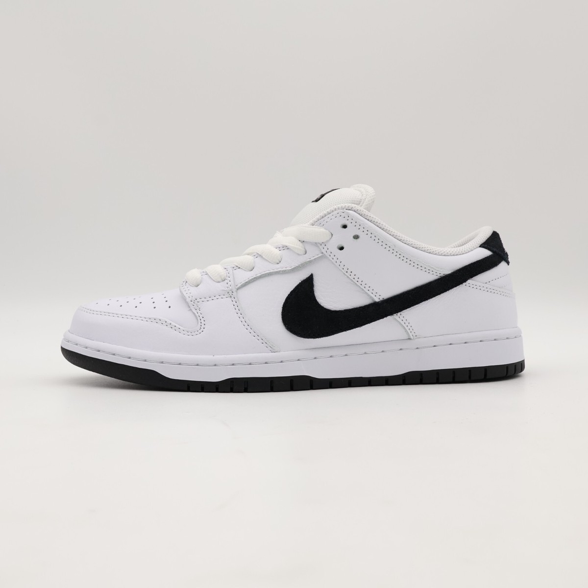 Size 6 - Nike Dunk Pro SB Low White Black for sale online | eBay