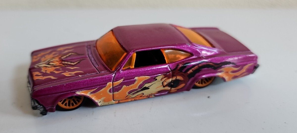 1996 Mattel Hot Wheels, '65 Chevy Impala Low Rider Purple