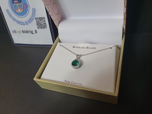 Macys Crystal and Cubic Zirconia Halo 18 Pendant Necklace in Silver IN A GIFT ๐ - Picture 4 of 7