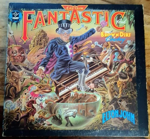 Elton John Captain Fantastic 1975 Vinyl LP w/ 2 booklets,2 inserts,and poster