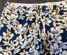 Old Navy Men's XXL Blue White Floral Hawaiian Swim Trunks Drawstring Pockets