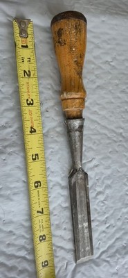 Vintage 3/4'' Wood Chisel. Unmarked.  Old School Steel 