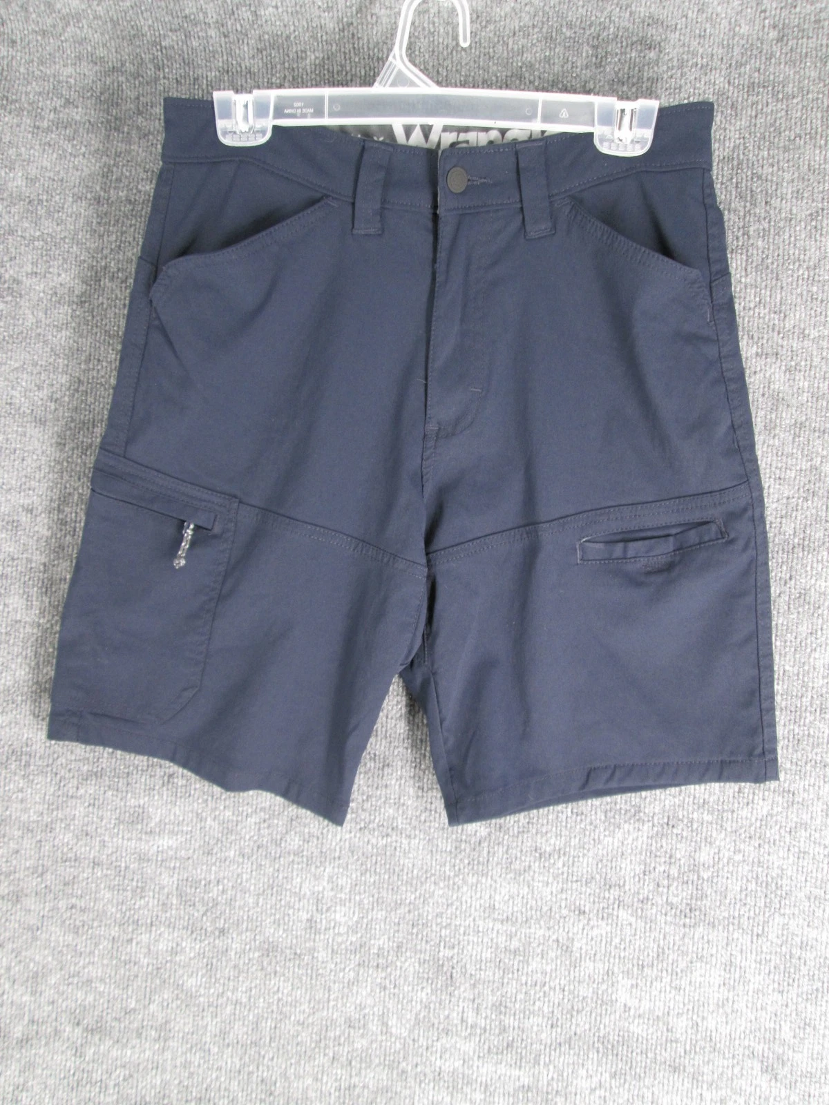 Wrangler All Terrain X Gear Men's Navy Blue Flat Front Cargo Shorts Size 30