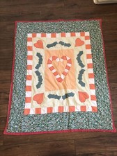Vintage Handmade Christmas quilt wall hanging 55x44