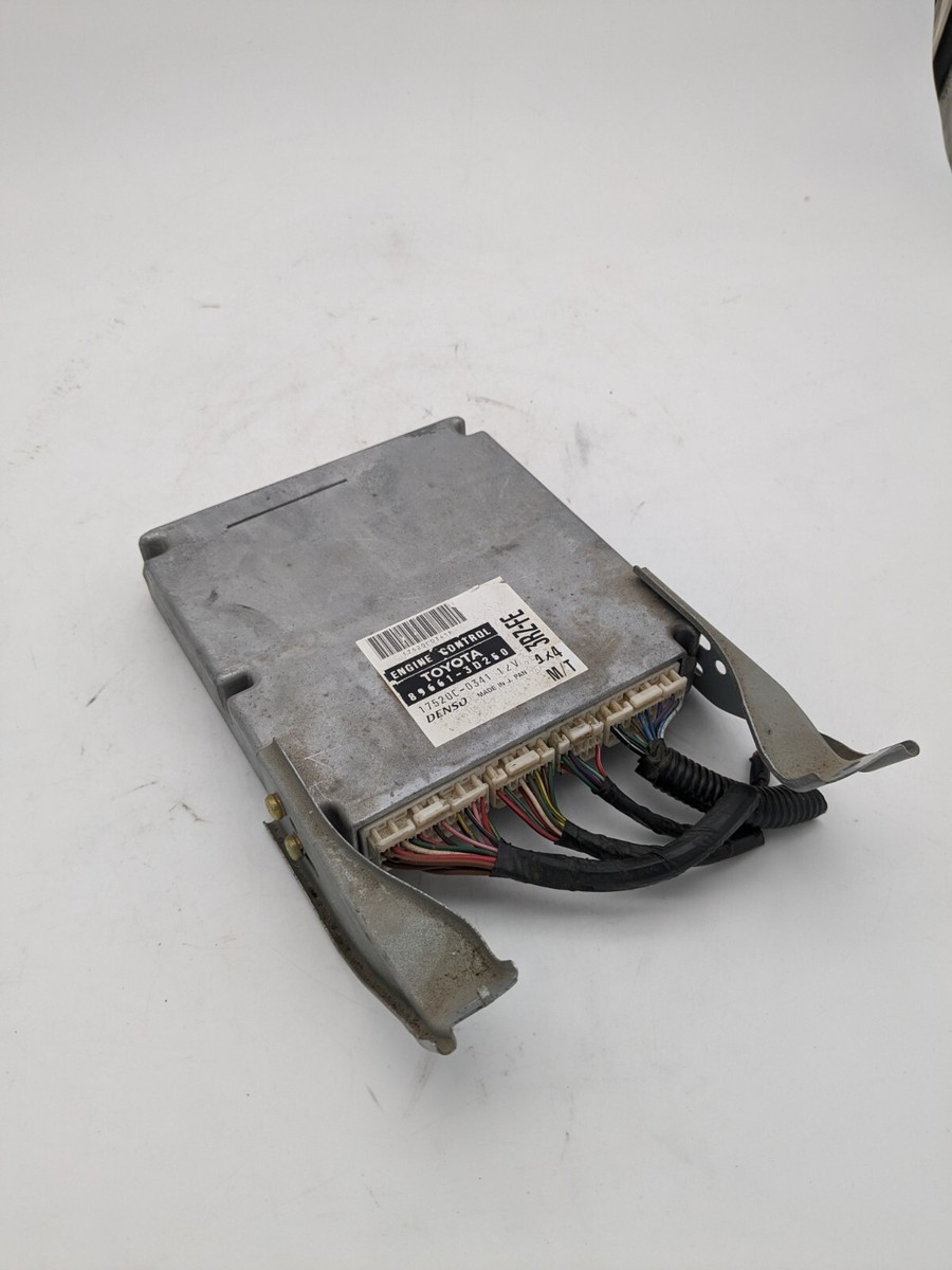 96-02 Toyota 4Runner Engine Control ECU 3RZ-FE Manual 4x4 89661