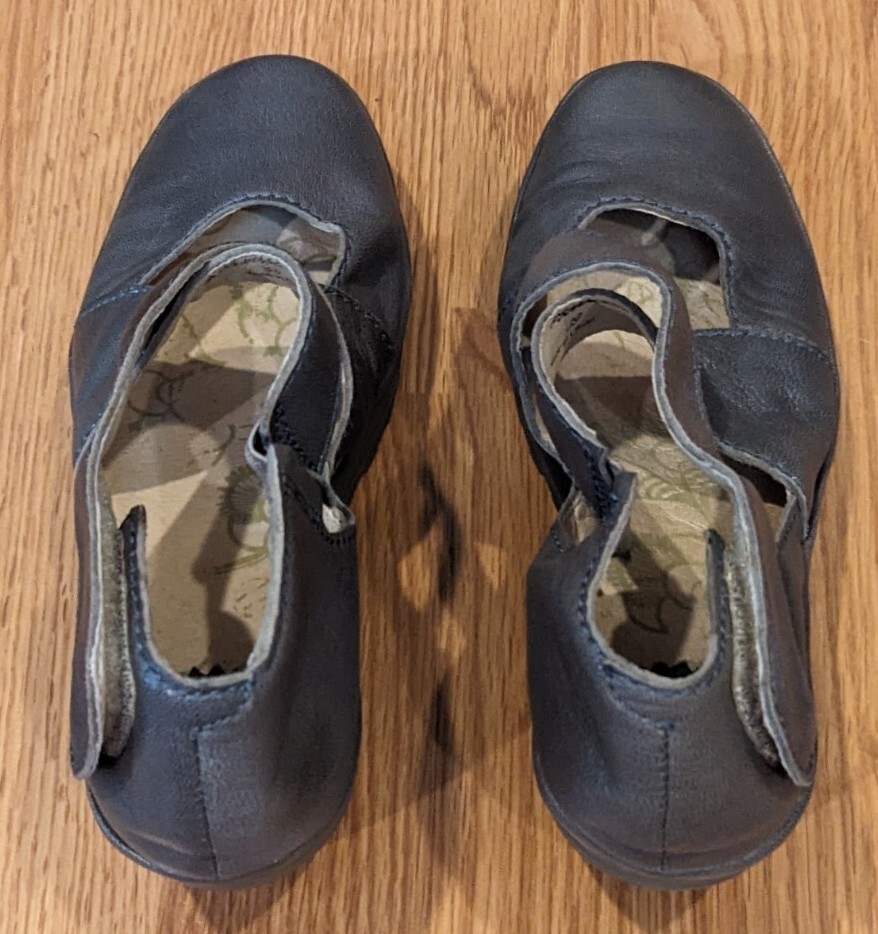 fly london yogo wedge