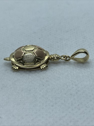 CUTE Solid 14K Tricolor Gold TURTLE Charm Pendant (33mm x 13mm) 3.4gr. - Picture 4 of 18