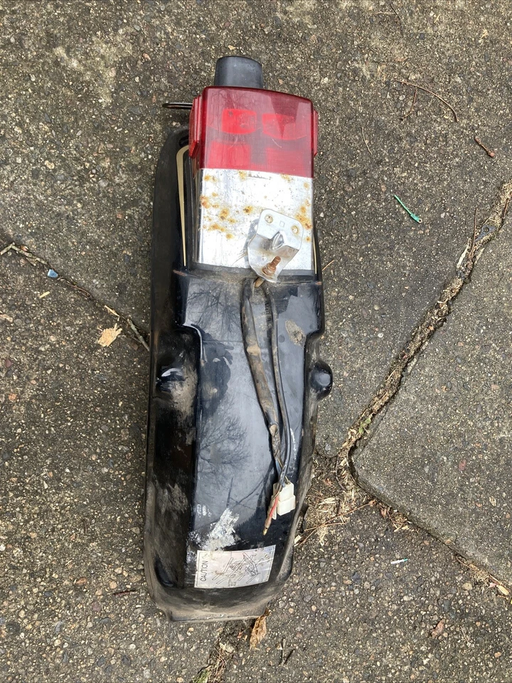 Guardabarros trasero y luz trasera Kawasaki Vulcan VN750 750 VN750A 1987 (86-06) Foto 2 de 4