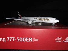 1/400 EMIRATES 777 300 ER FLAP DOWN