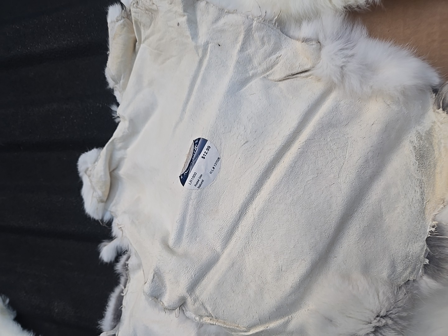 13pcs Real Rabbit Skin Tanned White  Fur Leather Hide Craft Garment Pelt