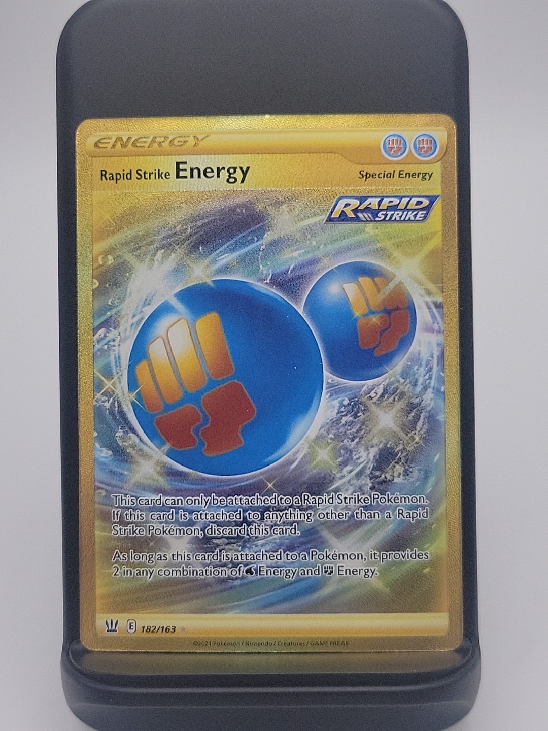 Rapid Strike Energy 182/163 Gold Secret Rare 2021 Pokemon Card Battle Styles NM