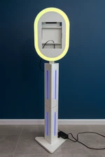 Oval IPad Selfie Pod Photobooth