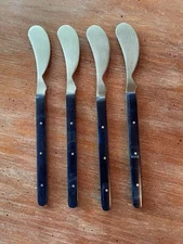 Spreaders / Knives Cocktail Appetizers, Cheese 4 Piece Set Stainless Blue Handle