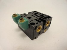 206195 New In Box; Parker PVU-B14287 Pivot Valve Subbase