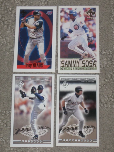 2001 Pacific Private Stock Troy Glaus New Wave Serial #105/199 Lot Sammy Sosa