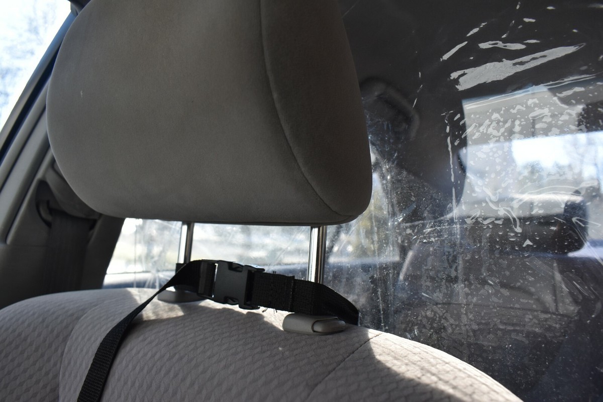 Custom Transparent Acrylic Plexiglass Car Vehicle Sneeze Partition Guard Shield Custom Transparent Acrylic Plexiglass Car Vehicle Sneeze Partition Guard Shield