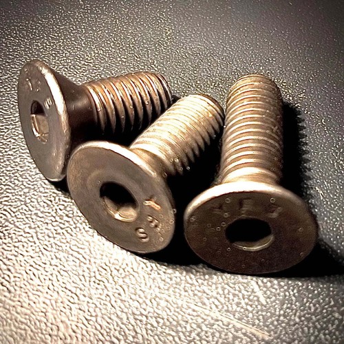 UNC 10/24 Socket Screw Countersunk High Tensile 10.9 DIN7991 - Picture 5 of 13