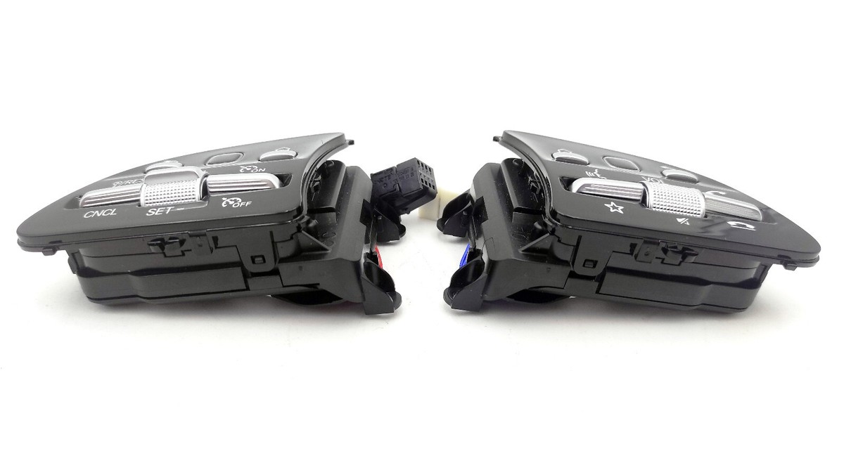 OEM MERCEDES-BENZ - LHD STEERING WHEEL MULTIFUNCTIONAL BUTTONS