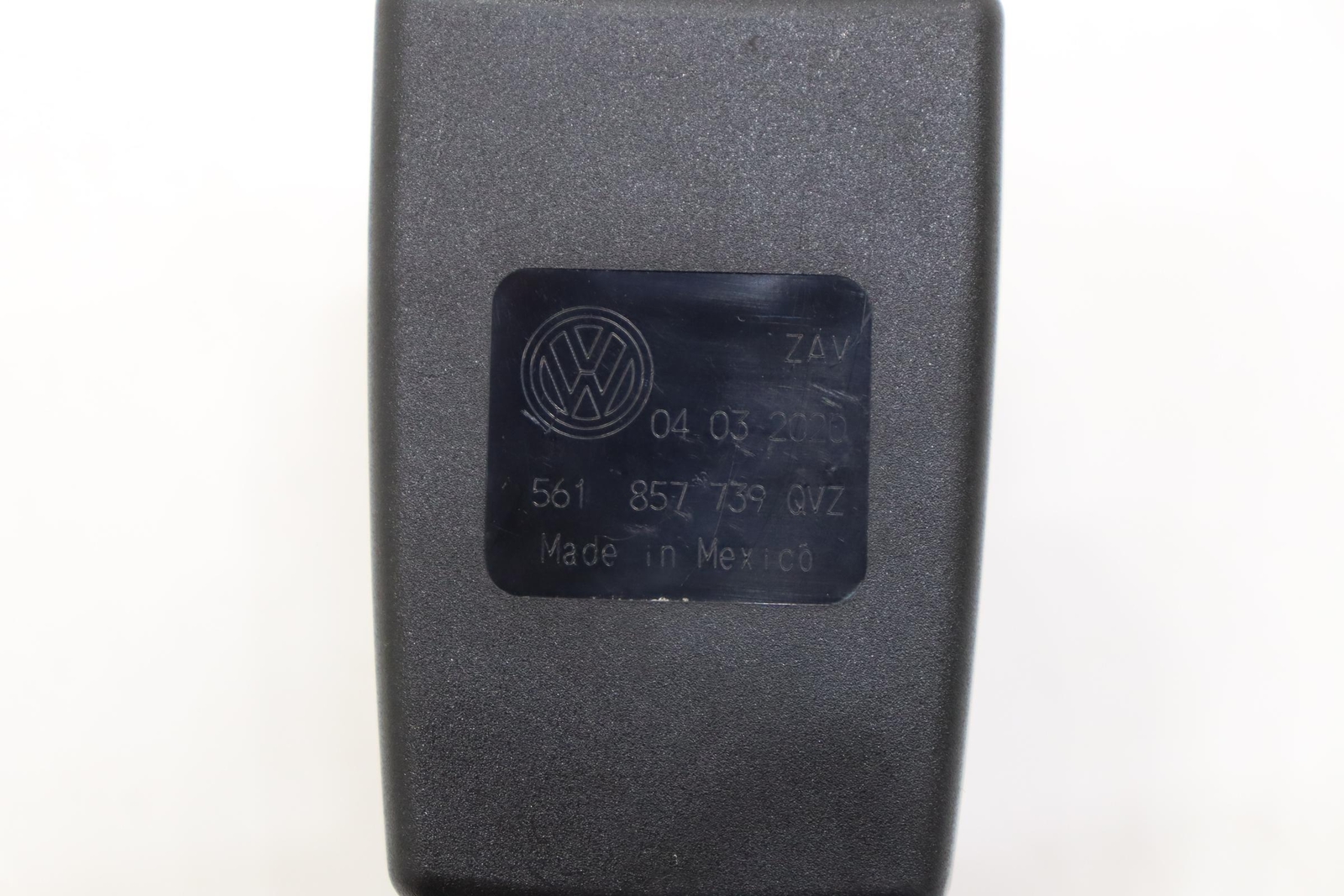 REAR LEFT SIDE SEAT BELT BUCKLE OEM 561857739QVZ VOLKSWAGEN PASSAT 