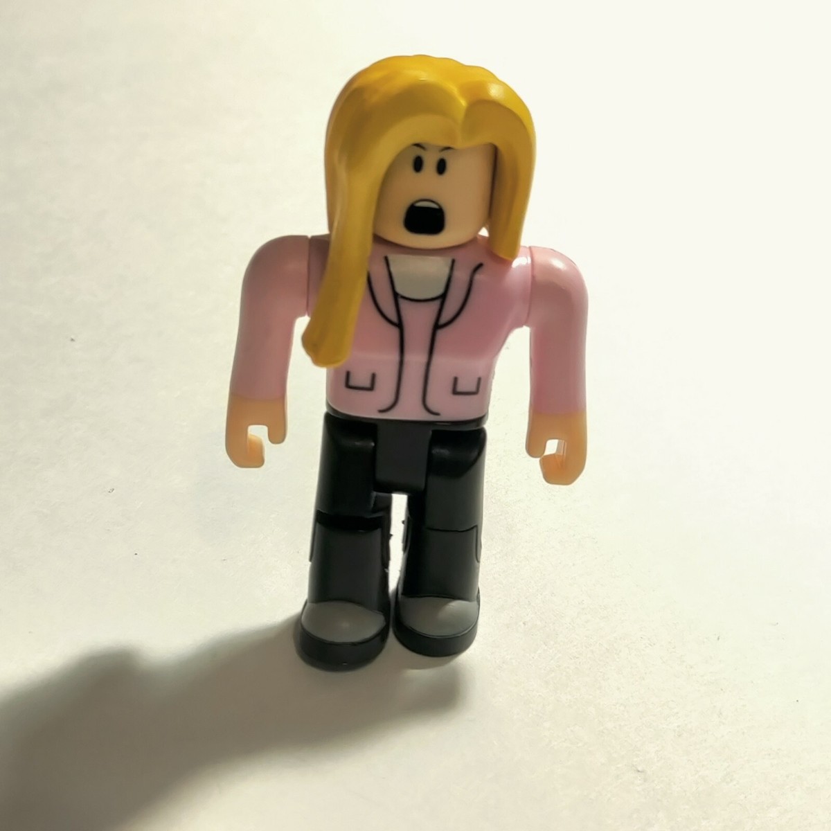 ROBLOX Girl Blonde Hair-Pink Shirt Black Pants - Main Image