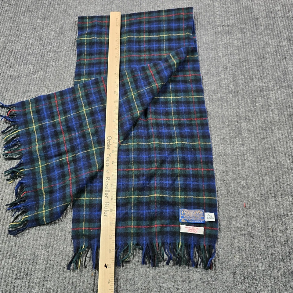 Bufanda de lana Pendleton para hombre azul verde Smith tartán flecos a cuadros hecha en EE. UU. Foto 4 de 4