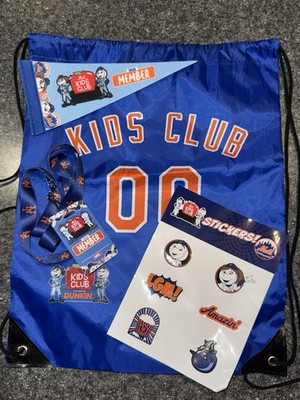 New York Mets Kids Club 2026 Lot: Mr. Met & Mrs. Met Pennant Stickers Badge Bag