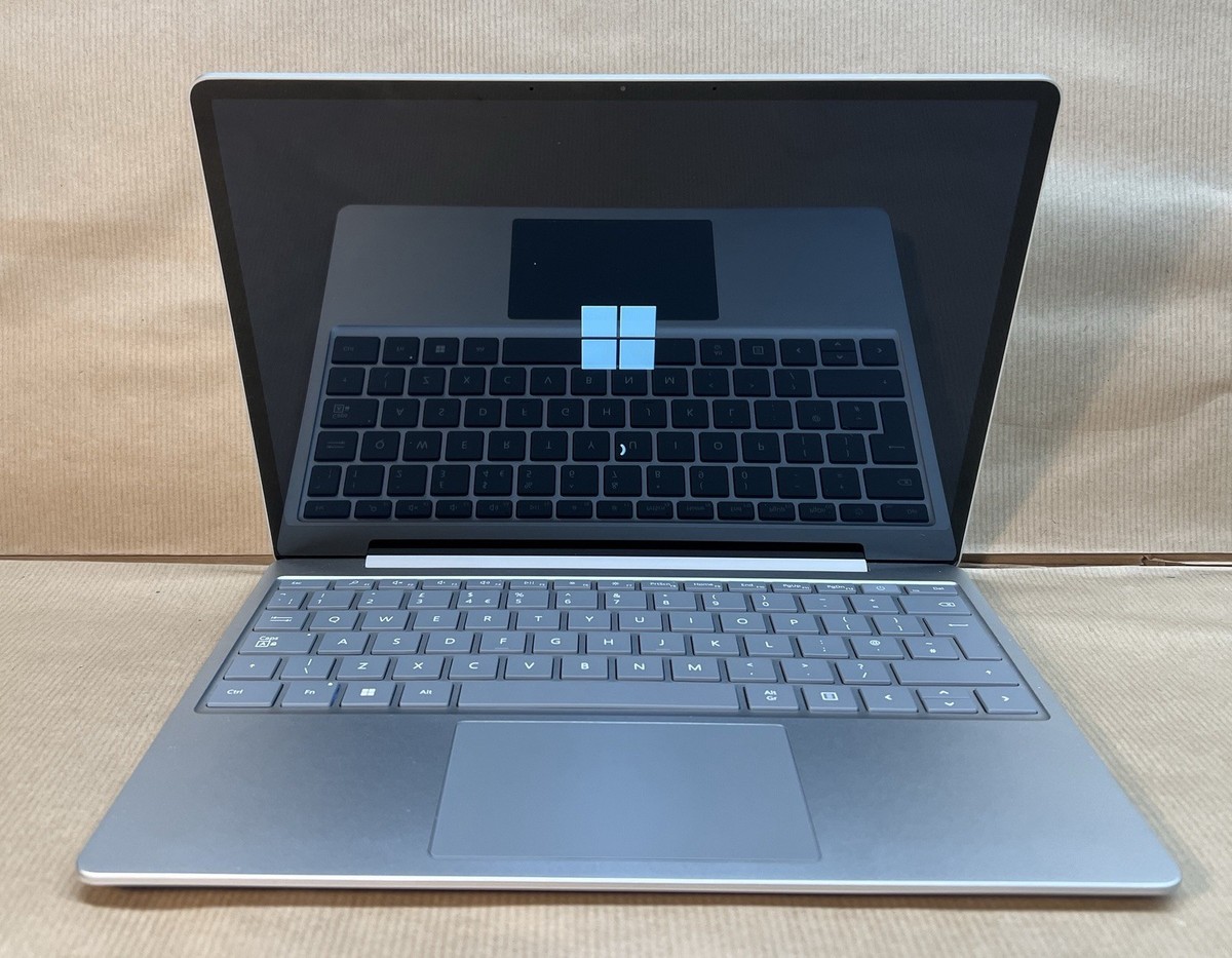 Surface Laptop Go2 Core i5 8GB セージ Microsoft Surface Laptop Go