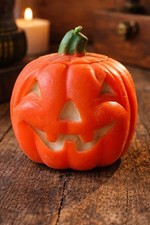 VINTAGE 60's Jack-o'-lantern Pumpkin Candle Halloween Approximately 6" 5"