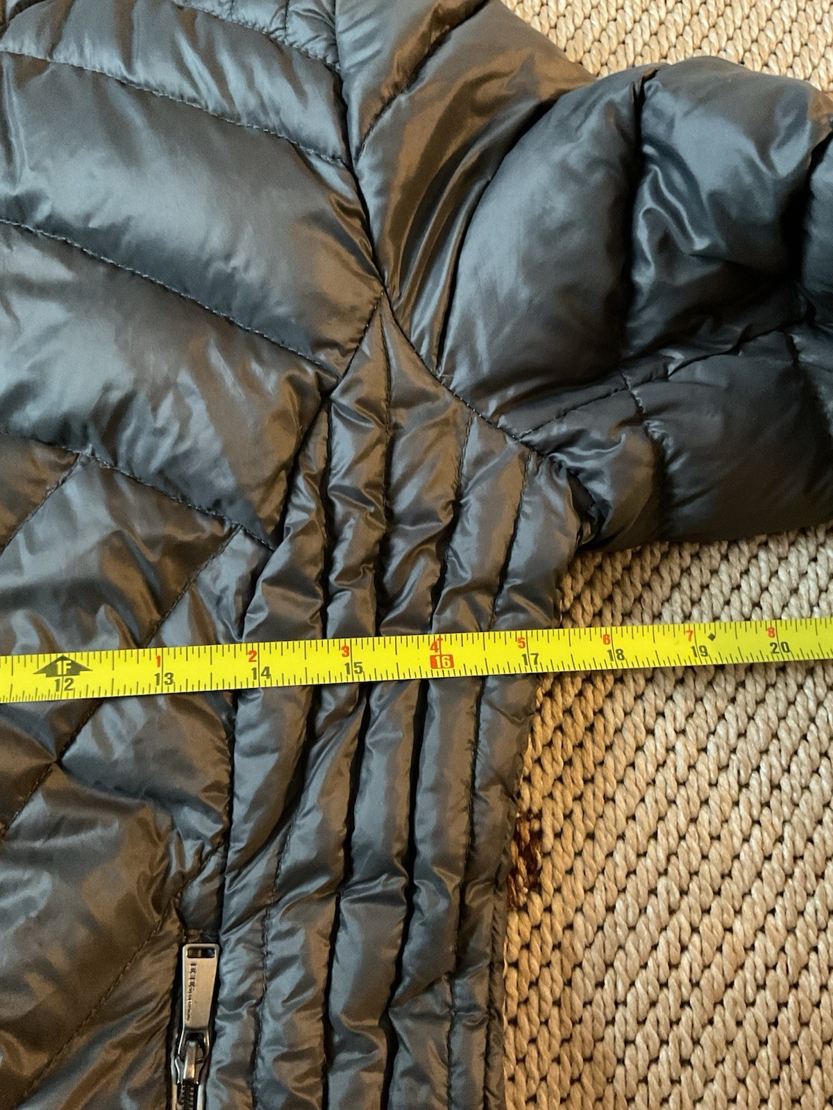 BCBGeneration Gray Puffer Jacket Ultra Light Pack… - image 2