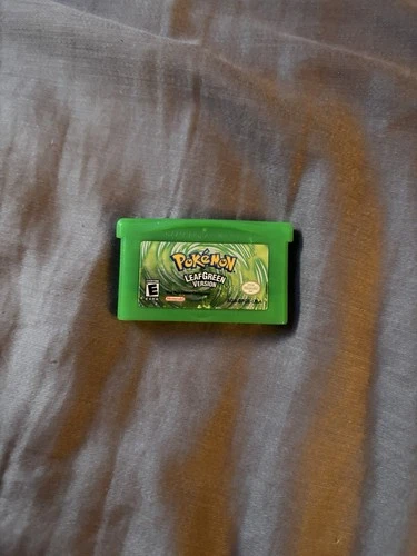 Pokémon: LeafGreen Version (Nintendo Game Boy Advance, 2004)