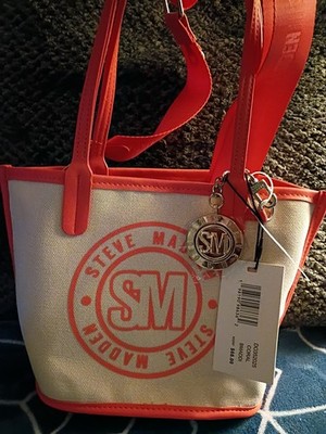 New With Tags Steve Madden Coral Bag Set. One Crossbody Fits Into The Other One