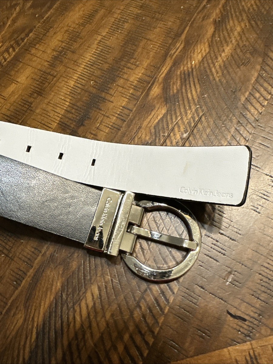 Calvin Klein Leather REVERSIBLE Women Belt with Silver Buckle Size Medium NEW BRAND NEW* CALVIN KLEIN Reversible Womens Belt Size M | eBay main image 4
