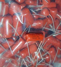 180 PIECES ORANGE CAPACITORS FOR AUDIO .033 +- 3% 1,000 . VDC BRAND NEW *TESTED