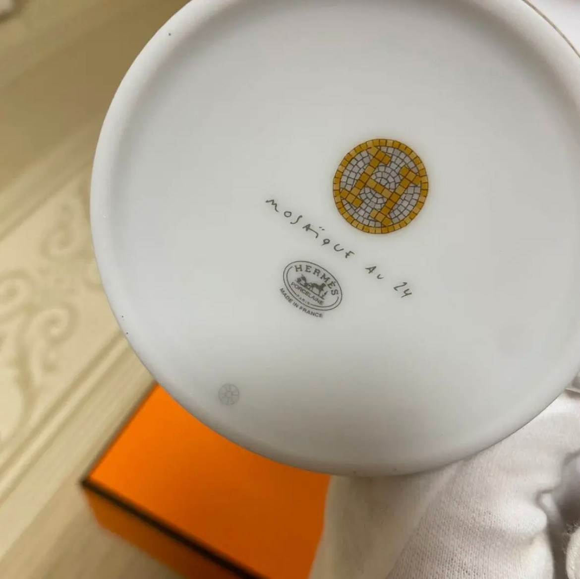 HERMES Mosaique Au 24 Tea Cup Saucer Tableware 2 set Gold HERMES Mosaique Au 24 Tea Cup Saucer Tableware 2 set Gold