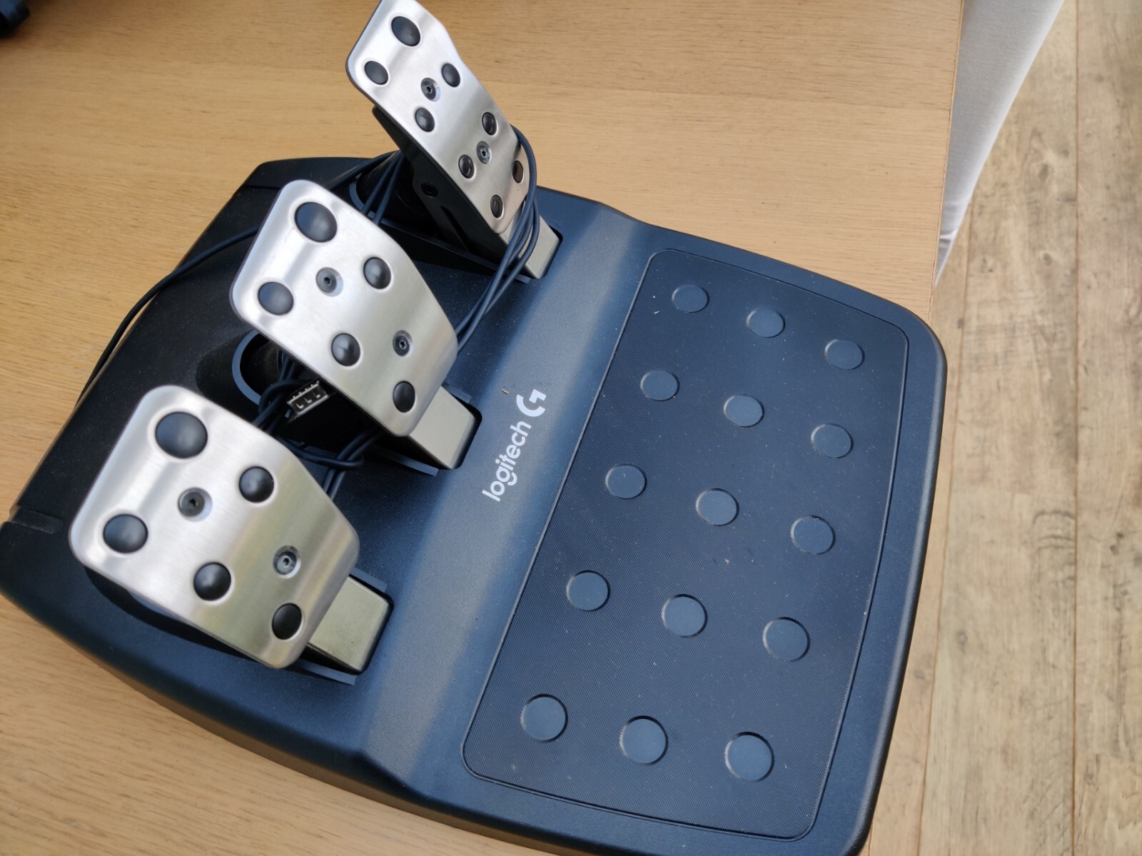 Logitech G29 steering wheel, pedals & Shifter PC PS3 PS4 PS5 with