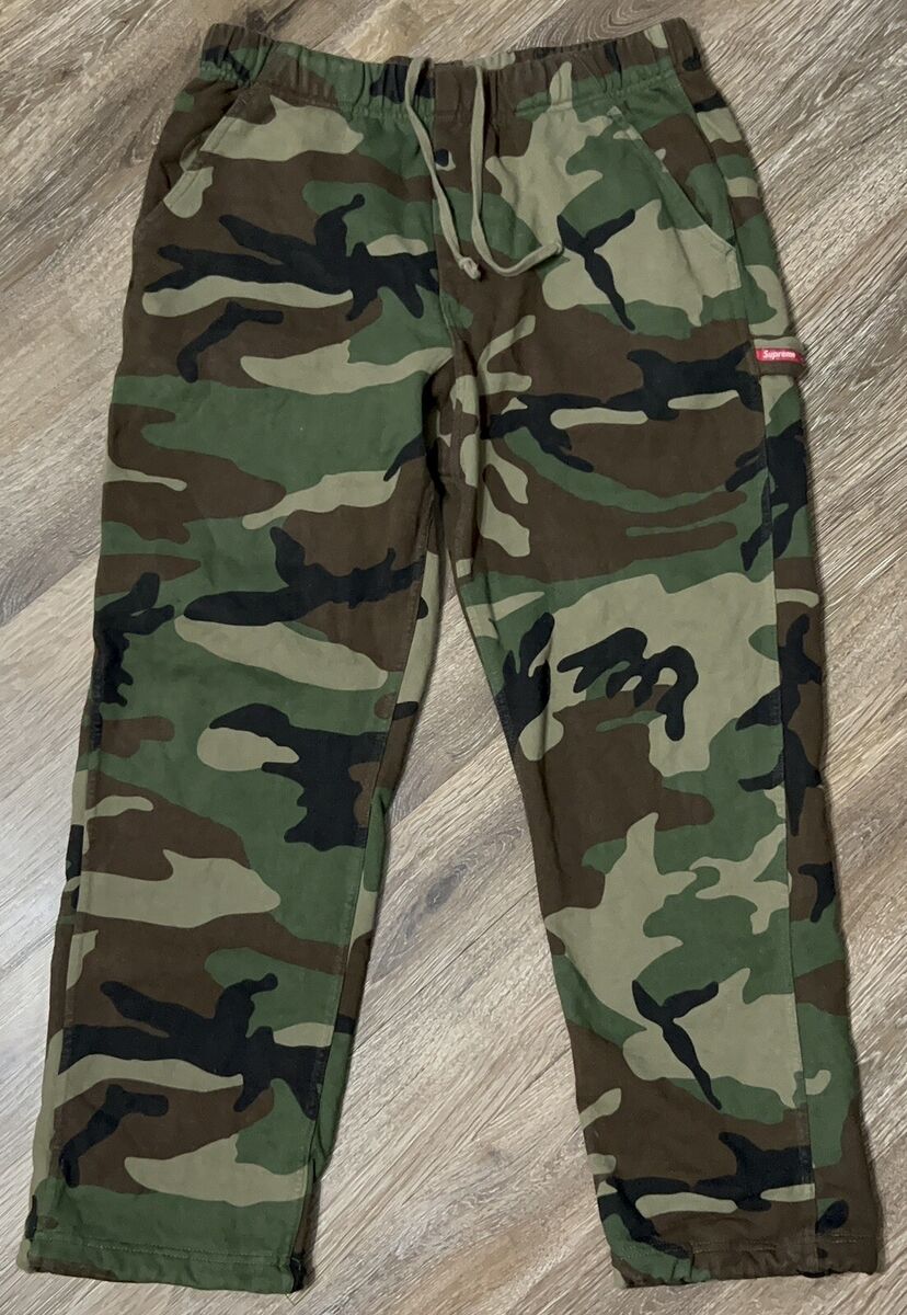 Supreme Baggy Utility pocket sweat Woodland camo pants size Supreme Baggy Utility pocket sweat Woodland camo pants size