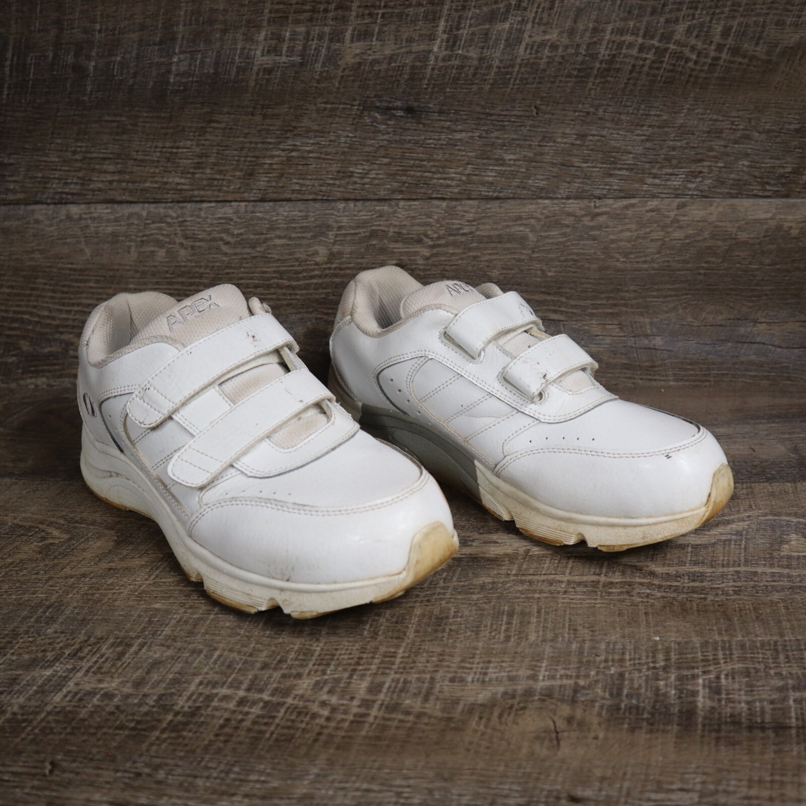 Apex V952W White Leather Walking Shoes Women's Size 8… Gem