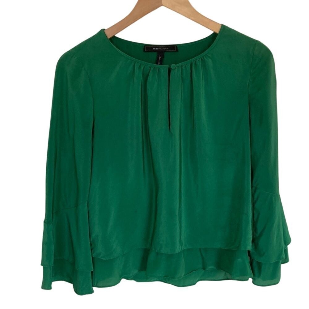 BCBGMaxAzria Pullover Tiered Flowy Silk Blouse in Green Size XS