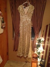 Prima Vera Size 10 Gold Sequin Prom/Bridesmaid Dress USED Vneck Cap Shoulder