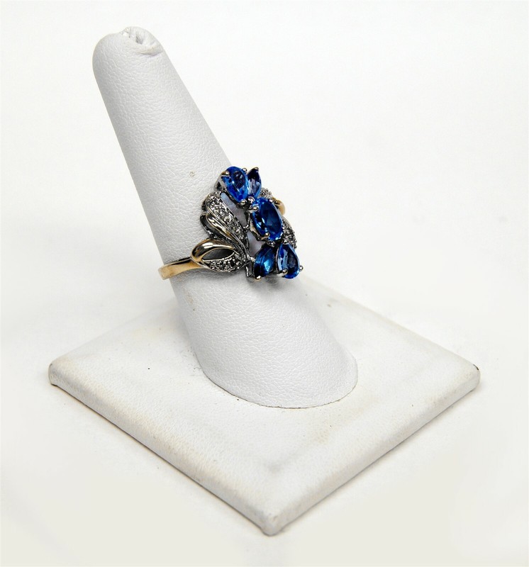 HENG NGAI Signed 10k White Gold Blue Topaz & 1/10 cttw Diamond Floral Ring 