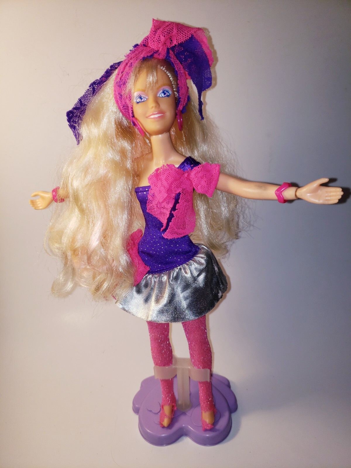 Vintage JEM And The Holligrams Original JEM doll with Pink/Purple Hair