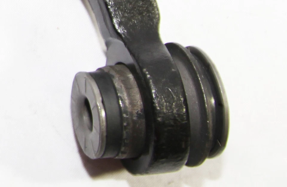 Brazos de control superiores delanteros diestros del pasajero NEGRO para Mazda 99-01 B2500/98-07 B3000   Foto 4 de 4